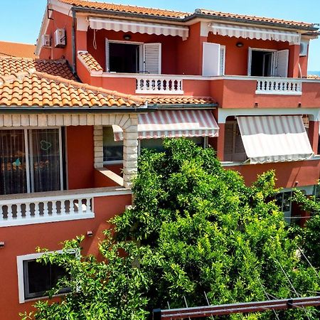Apartmani Ivan Lopar Exterior photo
