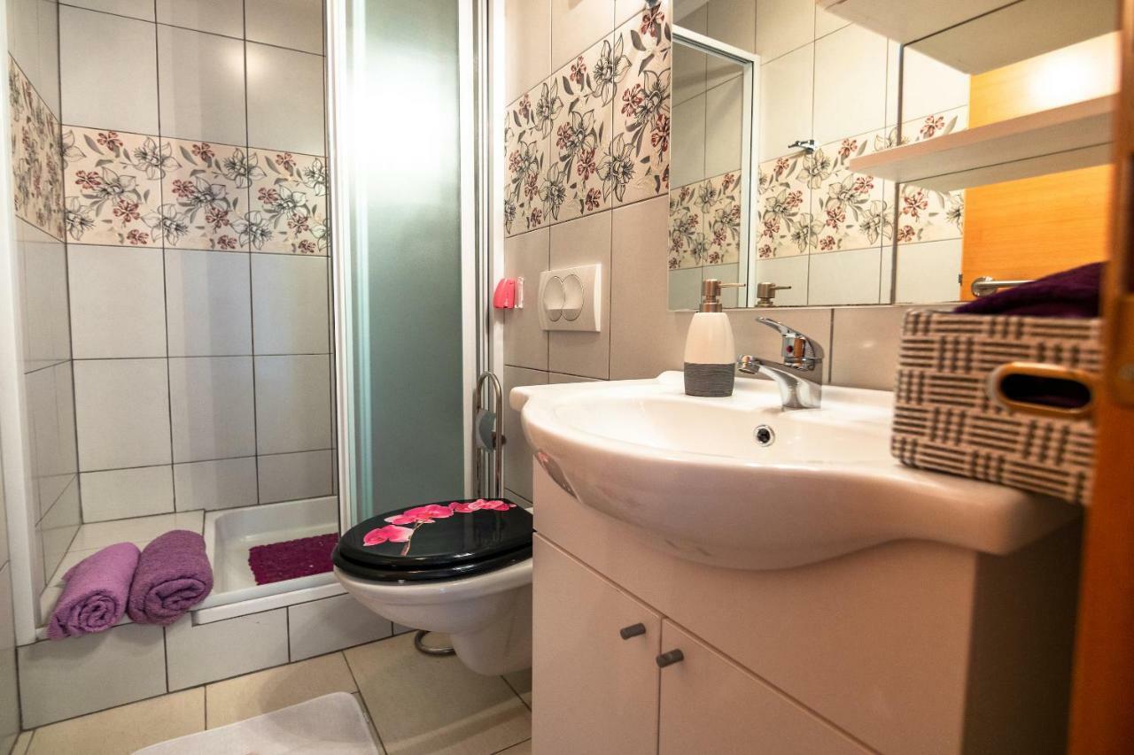 Apartmani Ivan Lopar Exterior photo