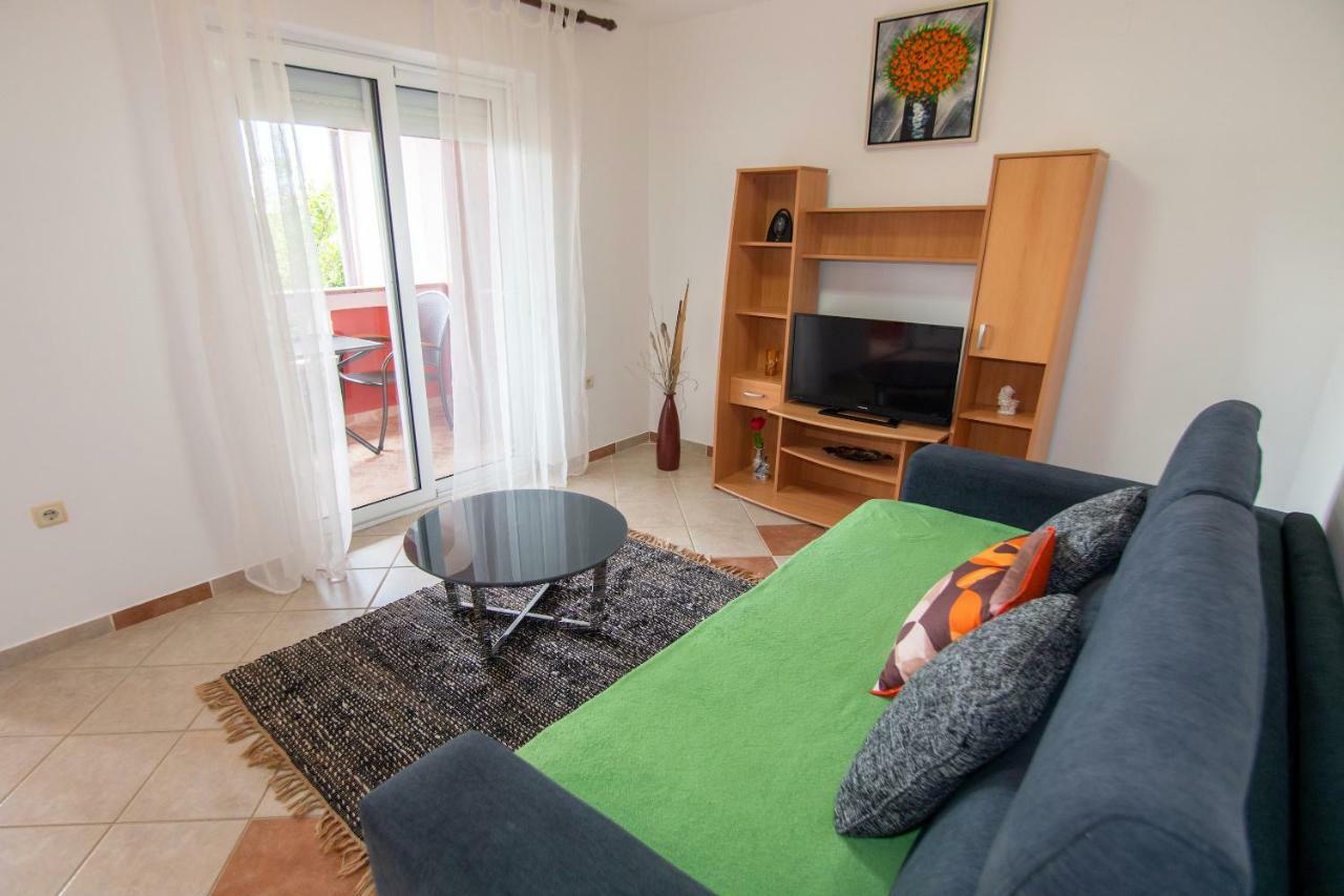 Apartmani Ivan Lopar Exterior photo